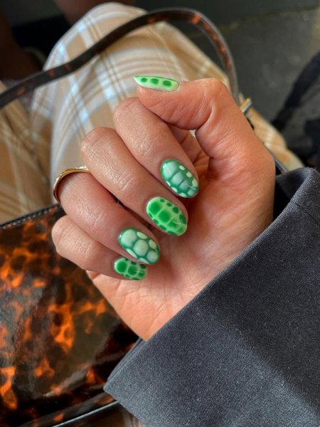 Green crocprint blooming gel nails